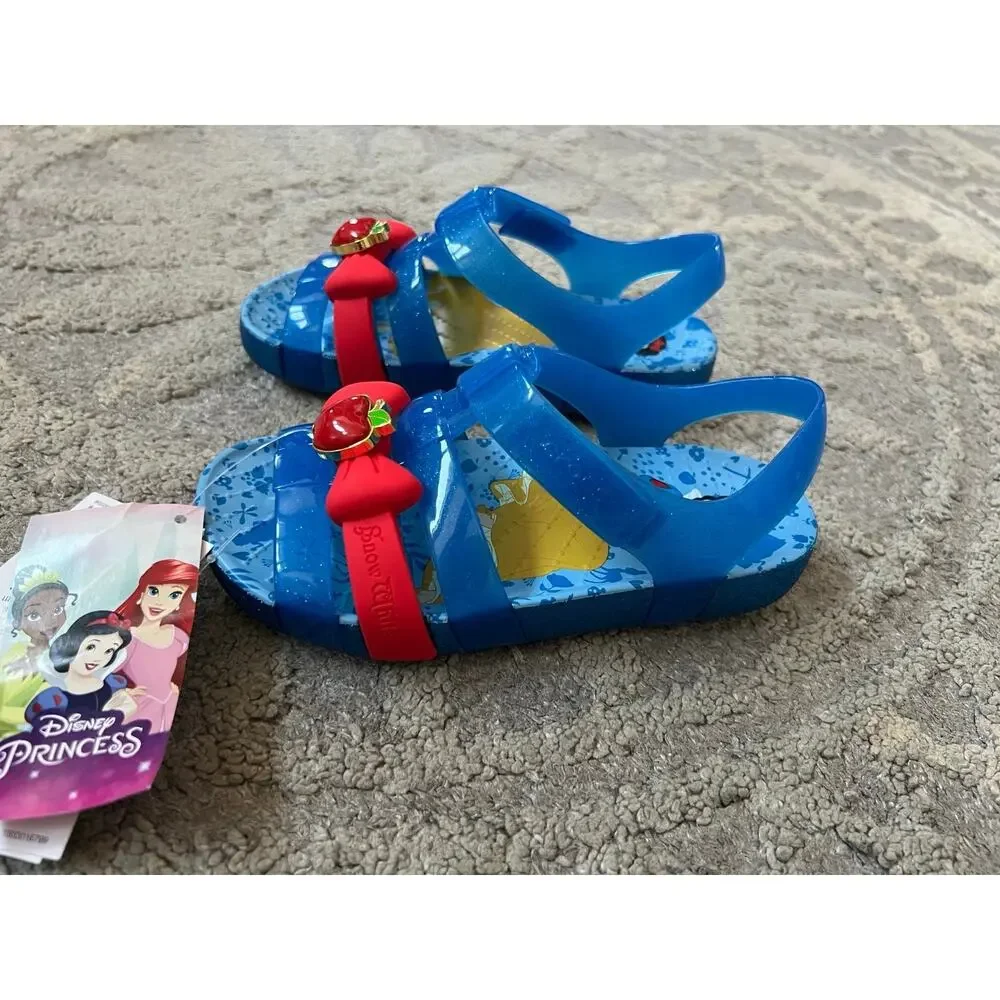 NWT❤️Crocs Kids SNOW WHITE SANDAL sz12